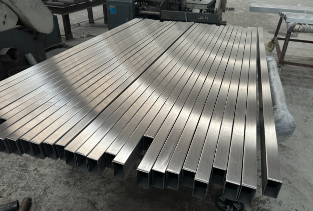 阿拉尔不锈钢方管